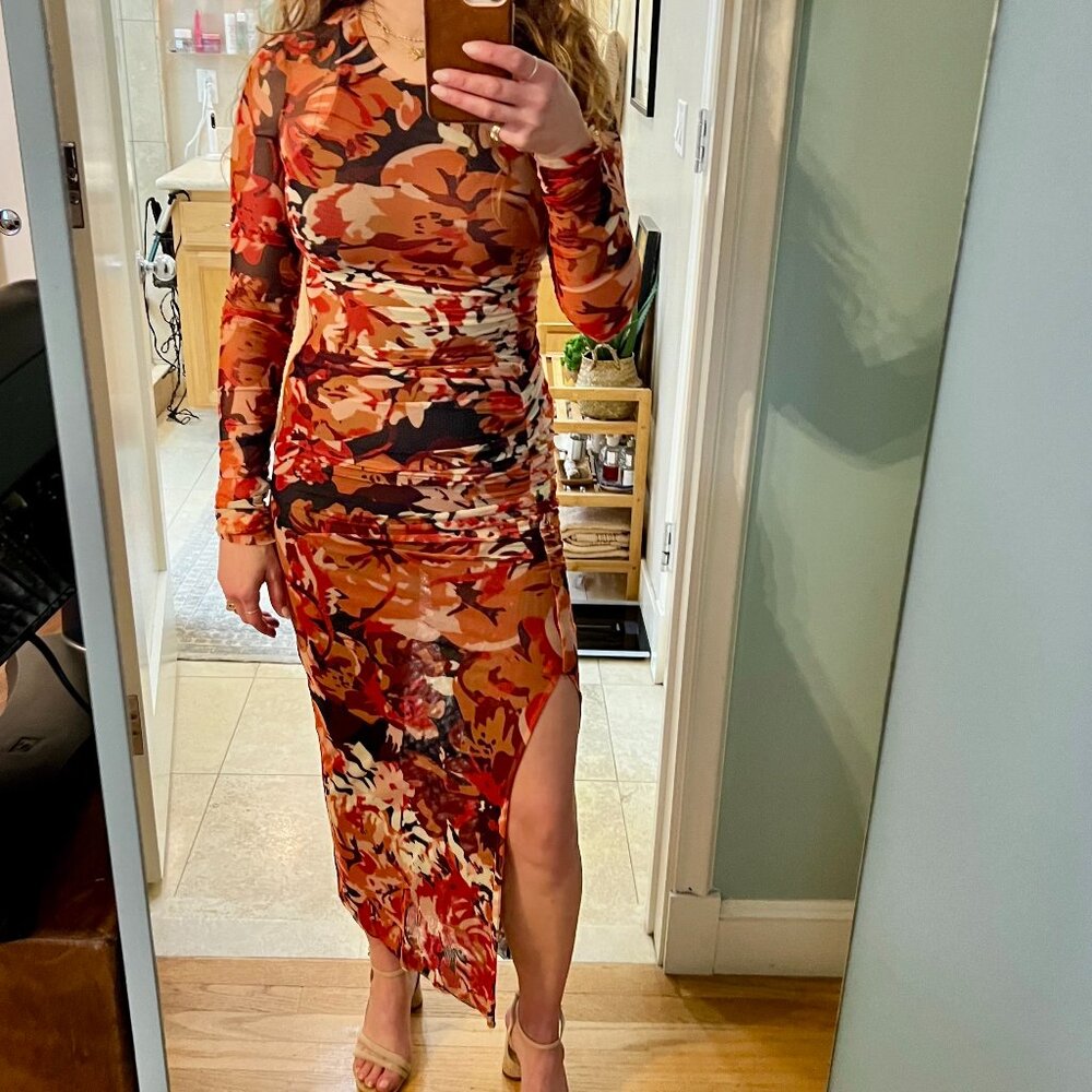 Shona Joy Rubi long sleeve gathered midi dress Size 4